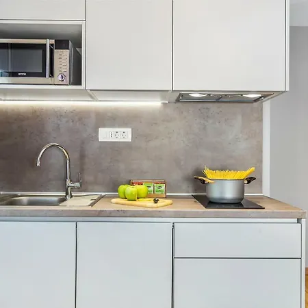 Apartment Incenter